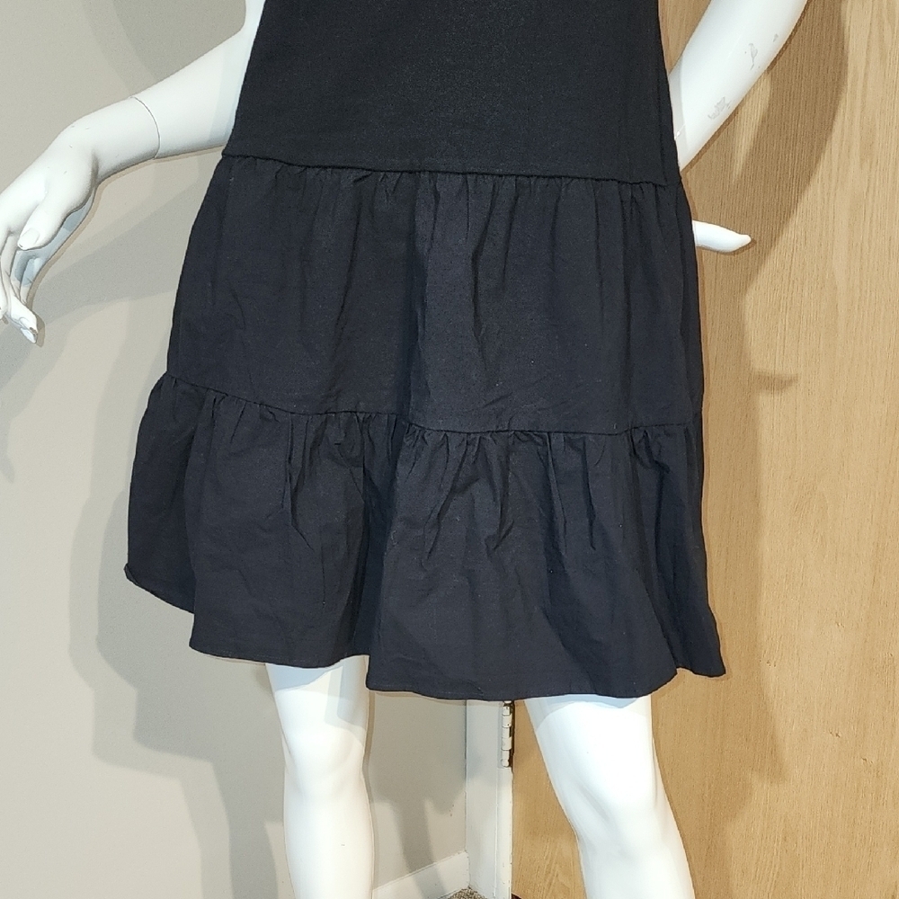 Black Puff Sleeve Tiered Dress - Picture 6 of 9
